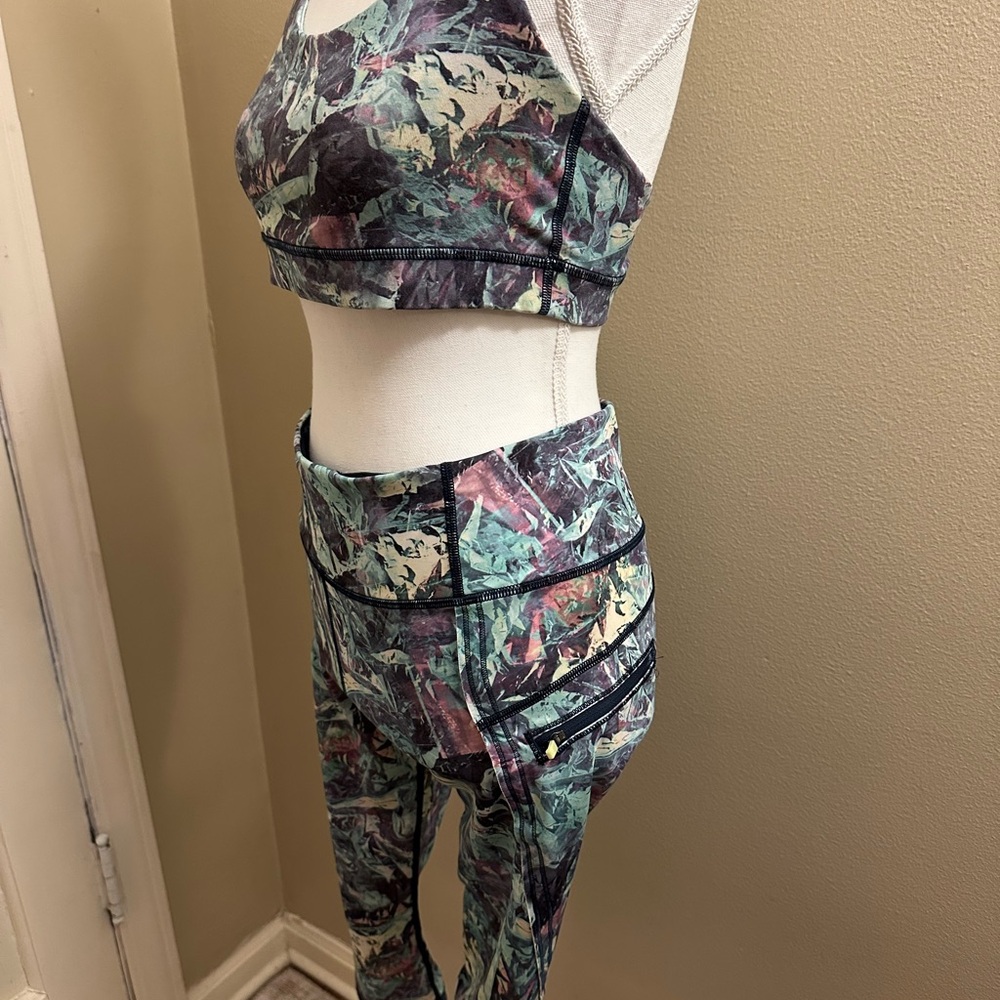 Women's lululemon Multicolor Abstract Print Pants